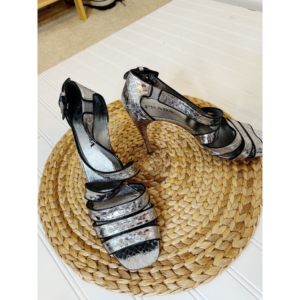 PRADA metallic silver snakeskin strappy sandal heels 8.5 - Picture 2 of 7